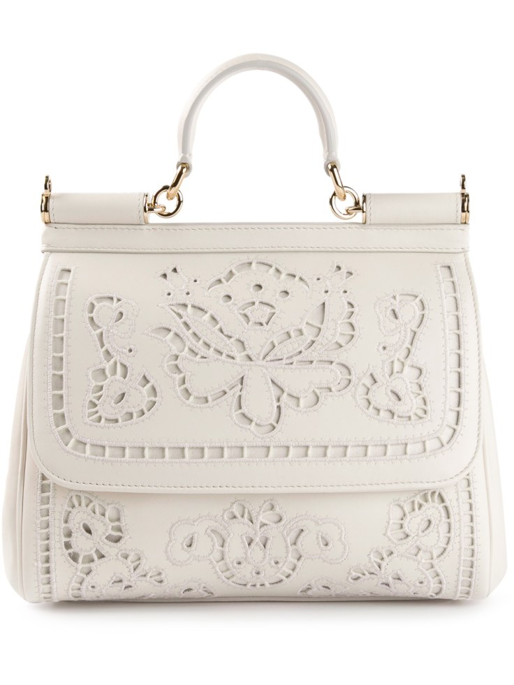 10696178_3472661_1000